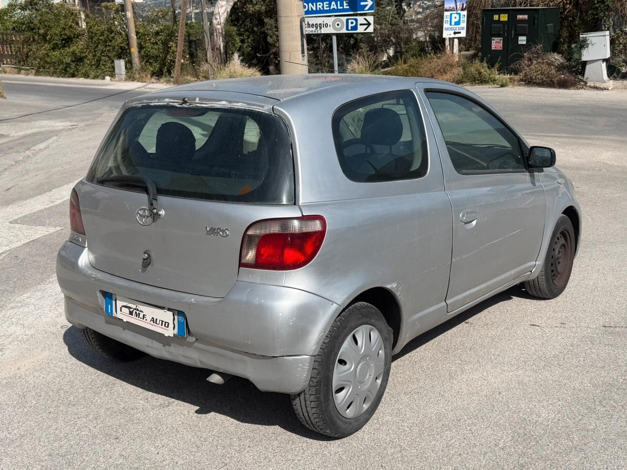 Toyota Yaris 1.3i 16V cat 3 porte Luna '03