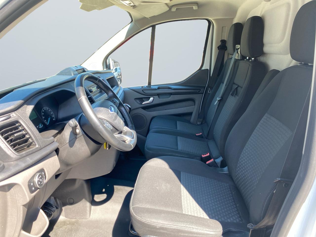 FORD Transit Custom 340 2018 - transit custom 340 2.0 tdci MHEV 1