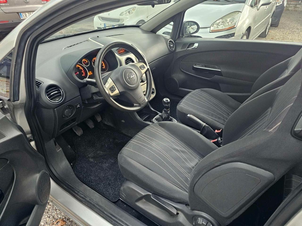 Opel Corsa 1.2 5 porte Enjoy GPL Neopatentati