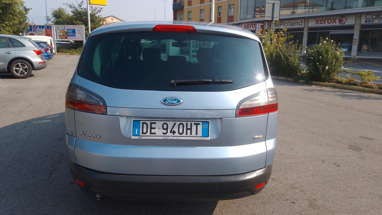 Ford S-Max 2.0 TDCi 140CV Titanium 7 POSTI 07