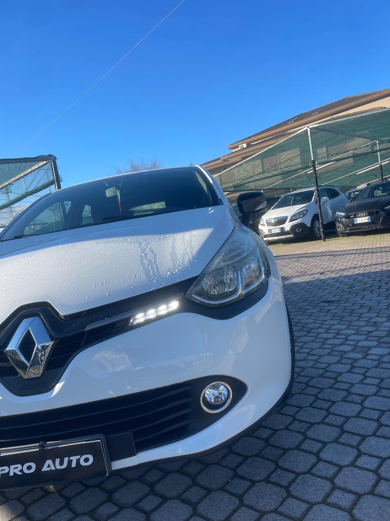 Renault Clio 1.2 75CV GPL 5 porte Costume National