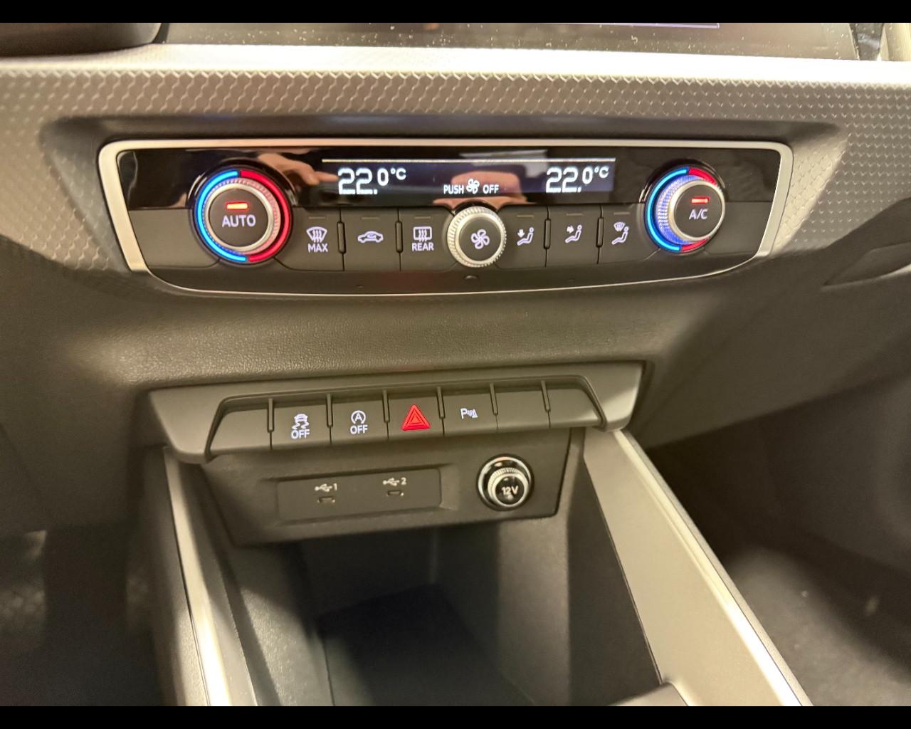 AUDI A1 SPORTBACK 30 TFSI S-TRONIC S LINE EDITION