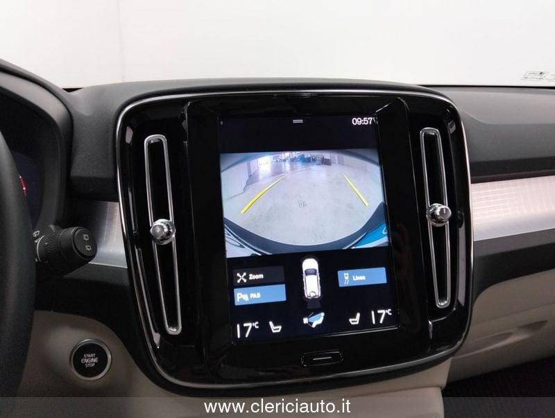 Volvo XC40 B4 AWD Geartronic Momentum Pro