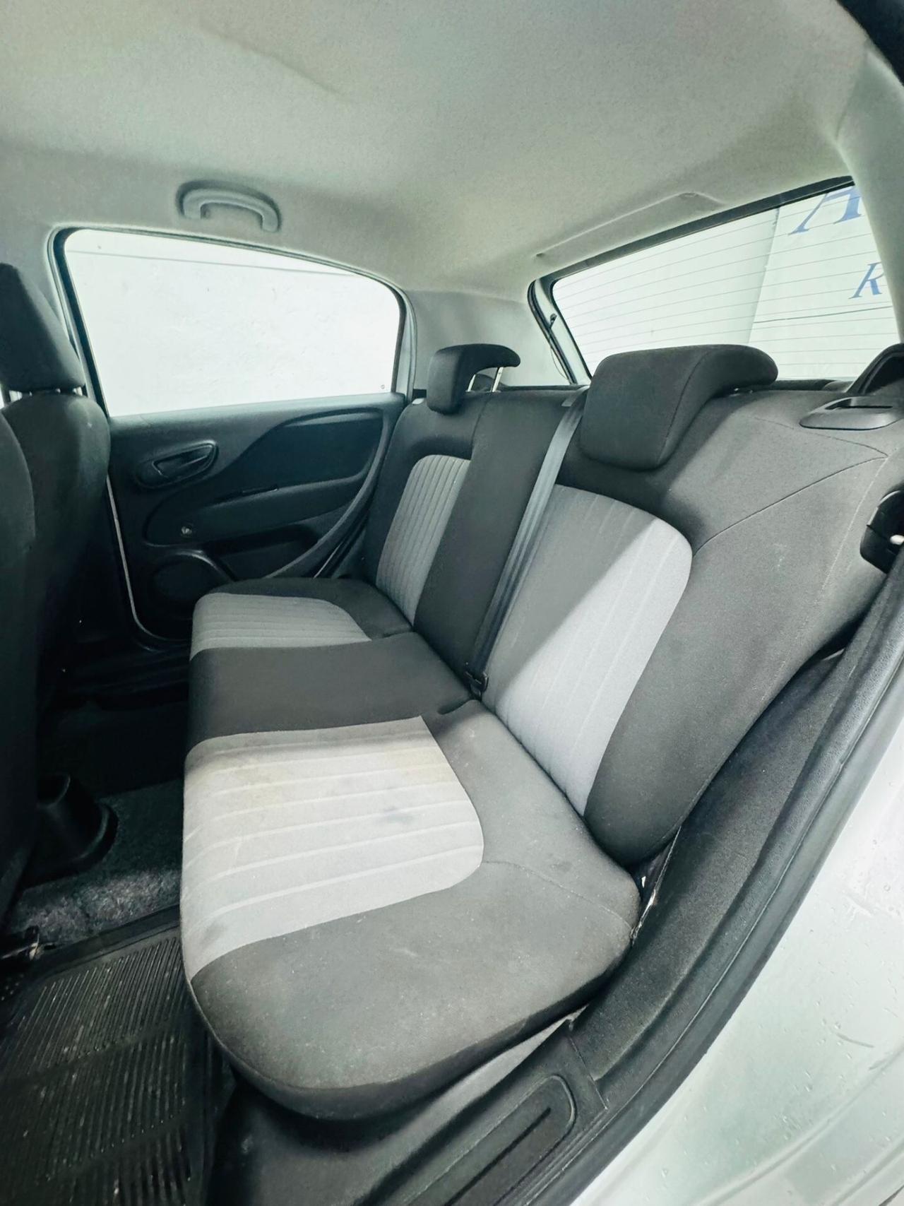 Fiat Punto 1.2 5 porte Street