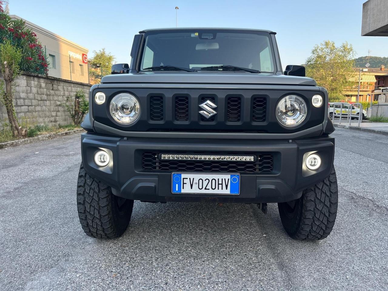 Suzuki Jimny 1.5 5MT Top