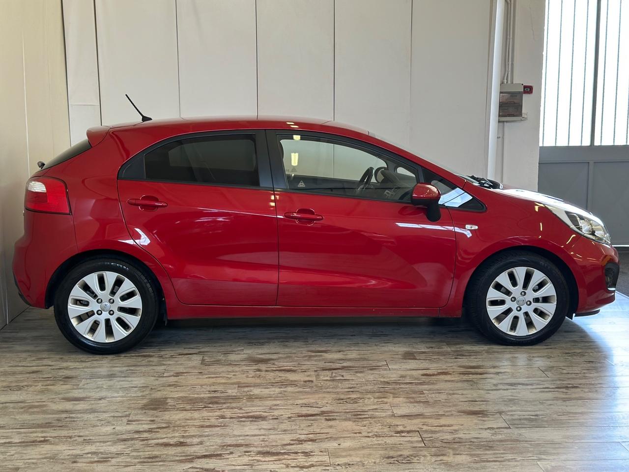 Kia Rio 1.1 CRDi WGT 5p. EX PLUS Ok Neopatentati