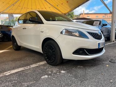 Lancia Ypsilon 1.0 FireFly 5 porte Hybrid PREZZO VERO NESSUN FINANZIAMENTO OBBLIGATORIO