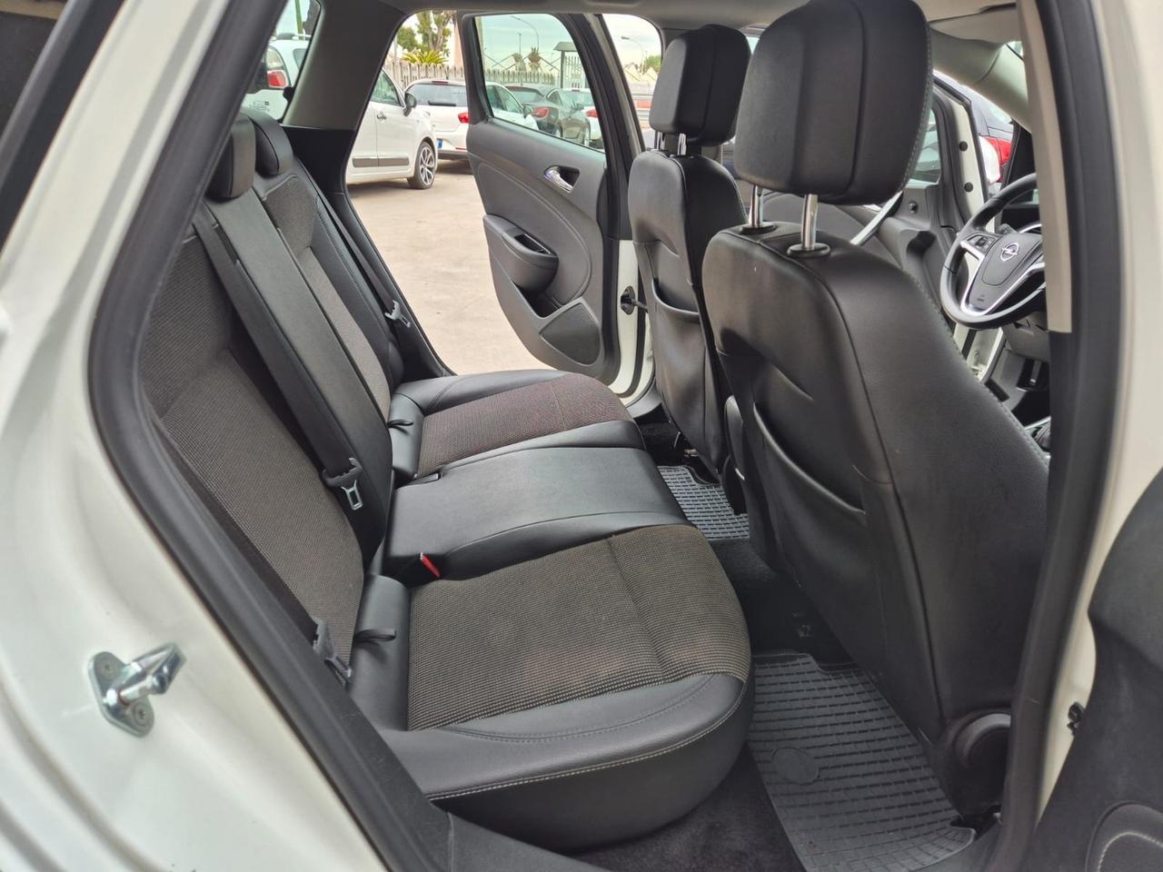 Opel Astra 1.7 CDTI 110CV Sports Tourer Cosmo