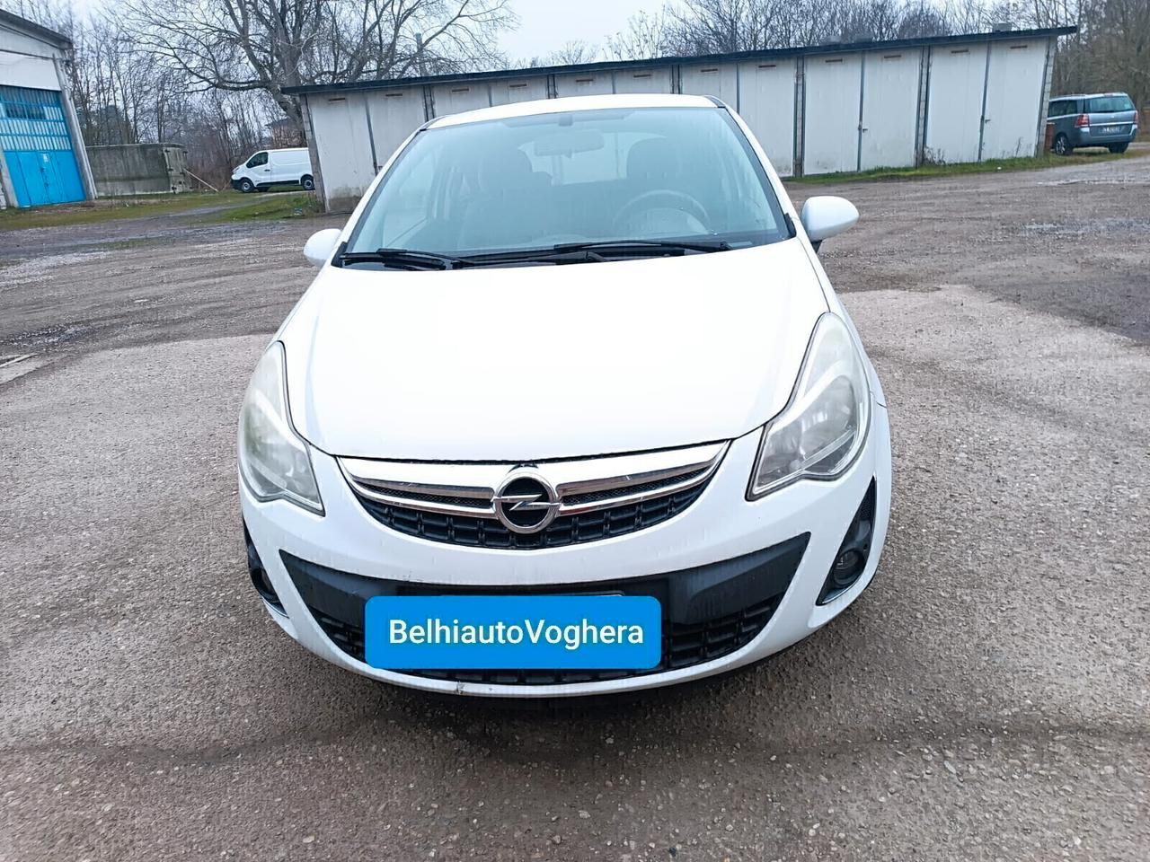 Opel Corsa 2011---1.2 Benzina Neopatentati