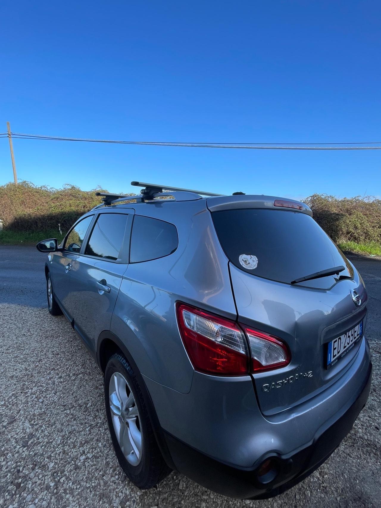 Nissan Qashqai Qashqai+2 2.0 16V !!4x4!!7 POSTI