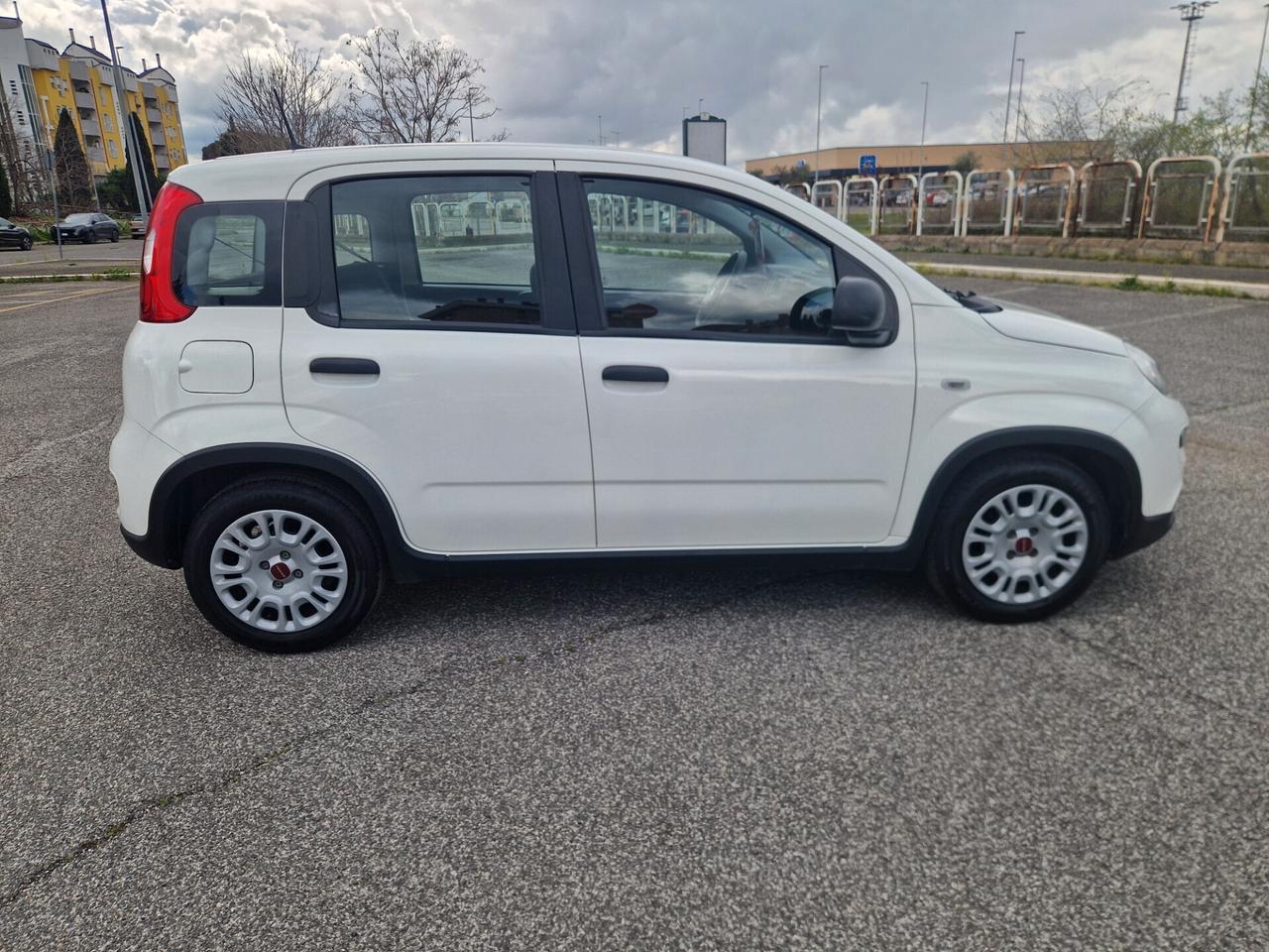 Fiat Panda 1.0 FireFly Hybrid Solo 27 mila km