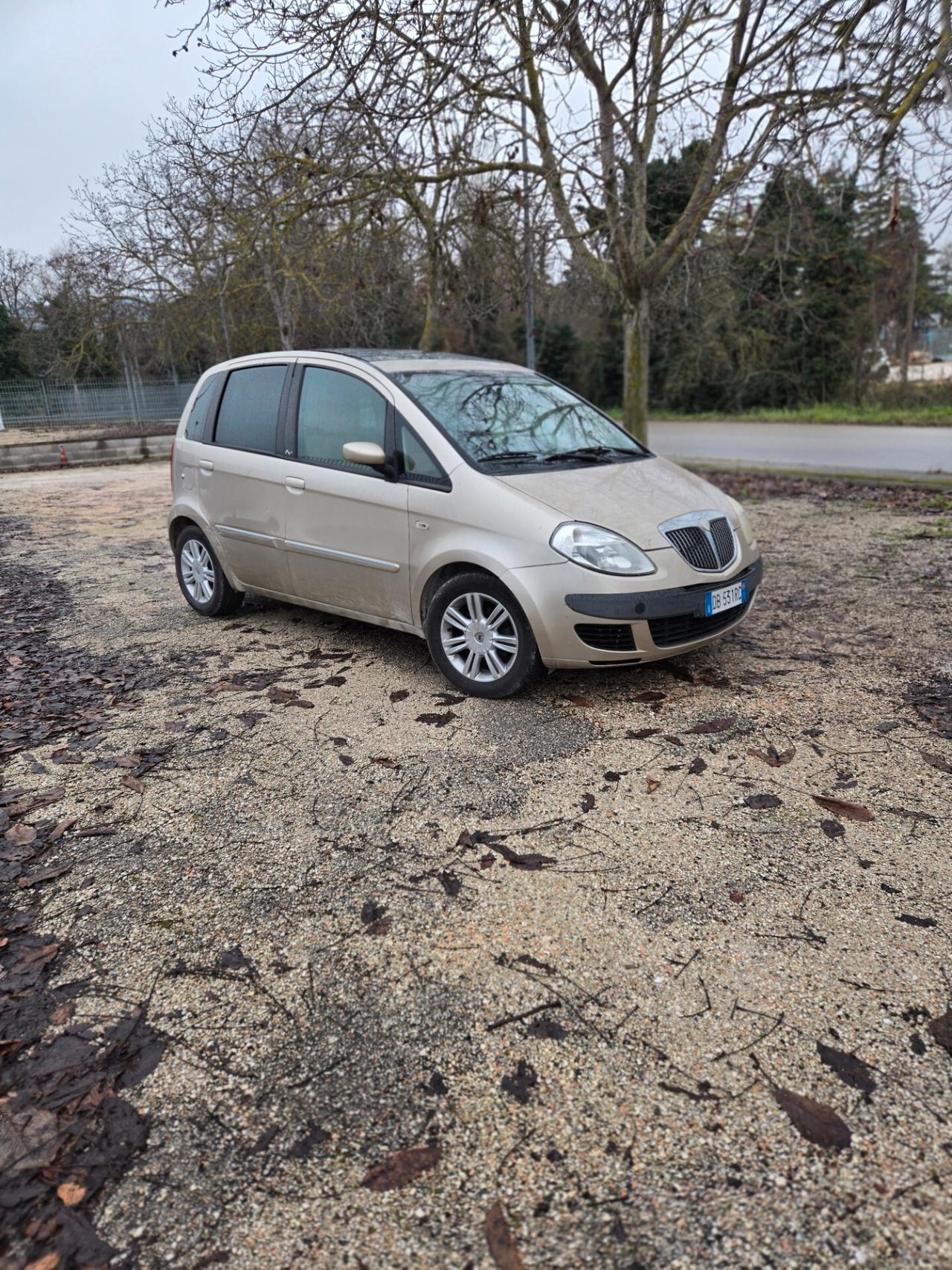 Lancia MUSA 1.4 anno 2006