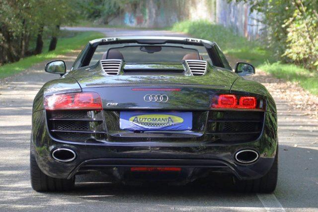 AUDI R8 Spyder 5.2 V10 FSI quattro R tronic