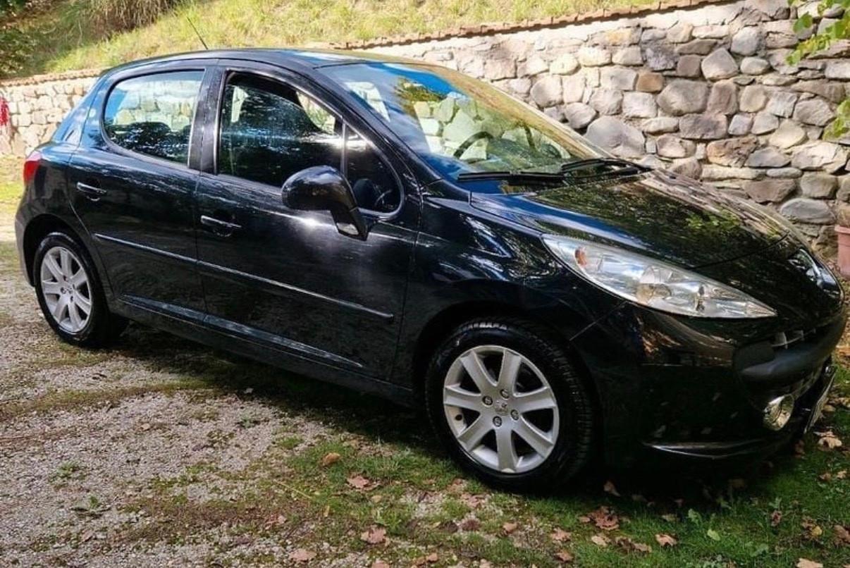 Peugeot 207 1.4 8V 75CV 5p. X Line ECO GPL