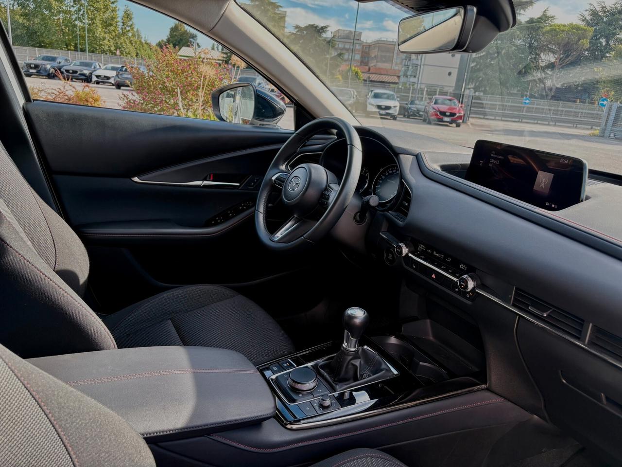Mazda CX-30 2.0L e-Skyactiv-G M Hybrid 2WD Homura