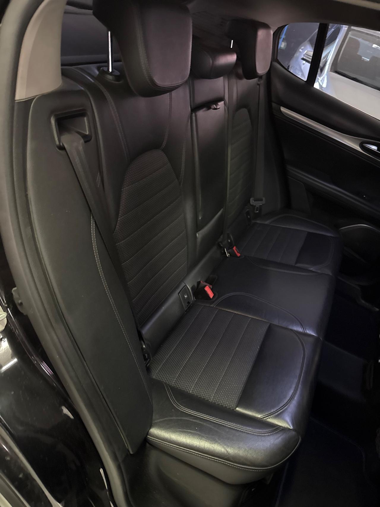 Alfa Romeo Stelvio 2.2 Turbodiesel 210 CV AT8 Q4 Executive