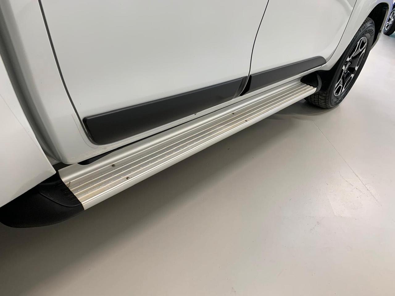 Toyota Hilux 2.8 D A/T 4WD 4 porte Double Cab Executive