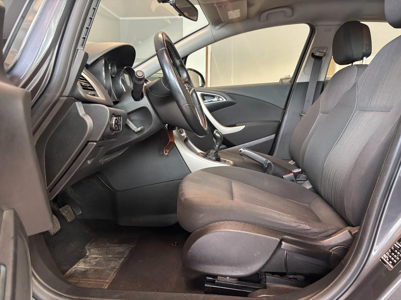Opel Astra Sports Tourer 1.7 cdti Cosmo 110cv