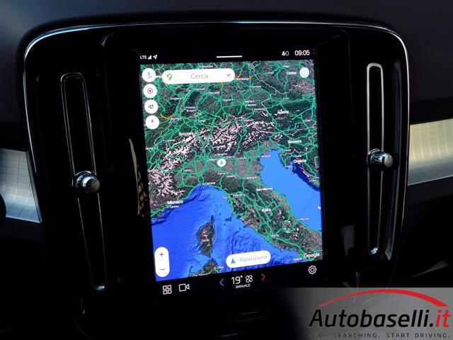 VOLVO XC40 B3 2.000 MHEV 163CV CORE AUTOMATICA NAVIGATORE