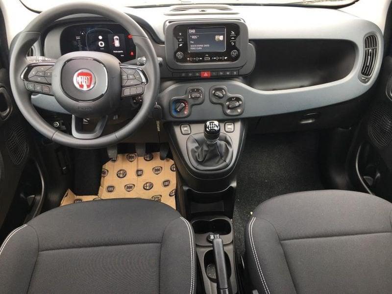 FIAT Panda My25 1.0 FireFly Hybrid 5 POSTI+RADIO DAB 5"