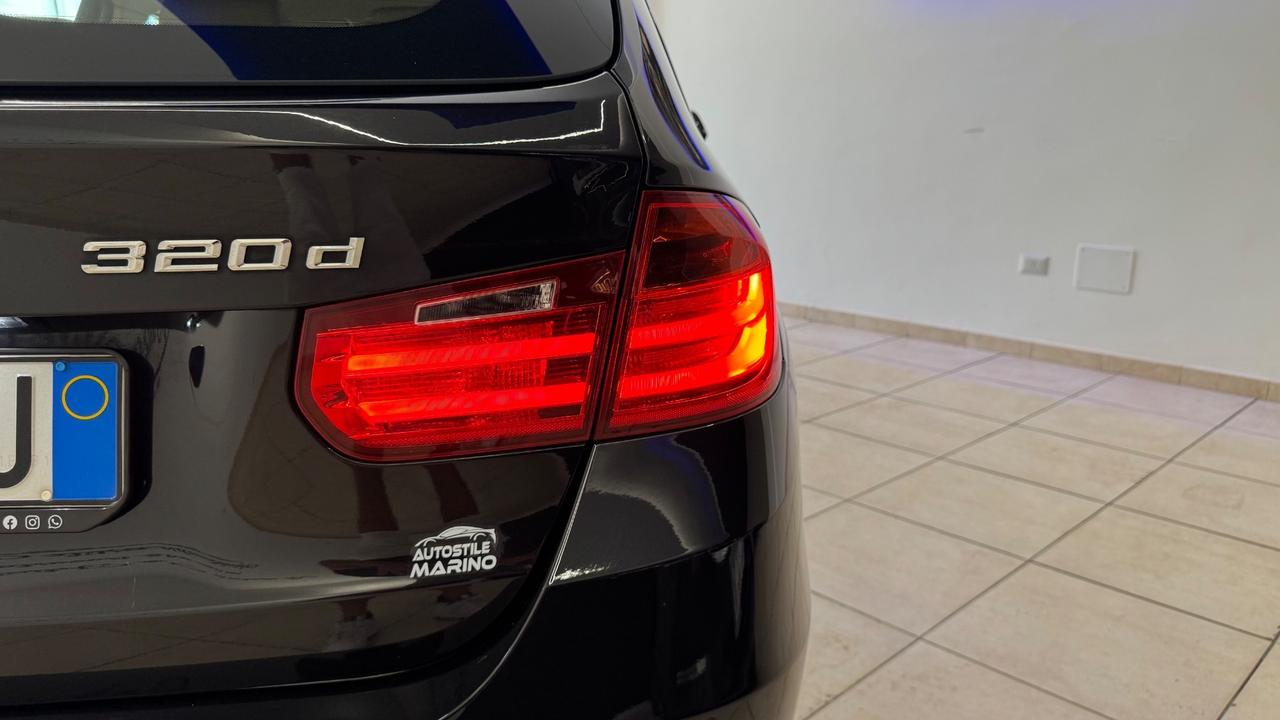 Bmw 320d Touring Luxury aut.