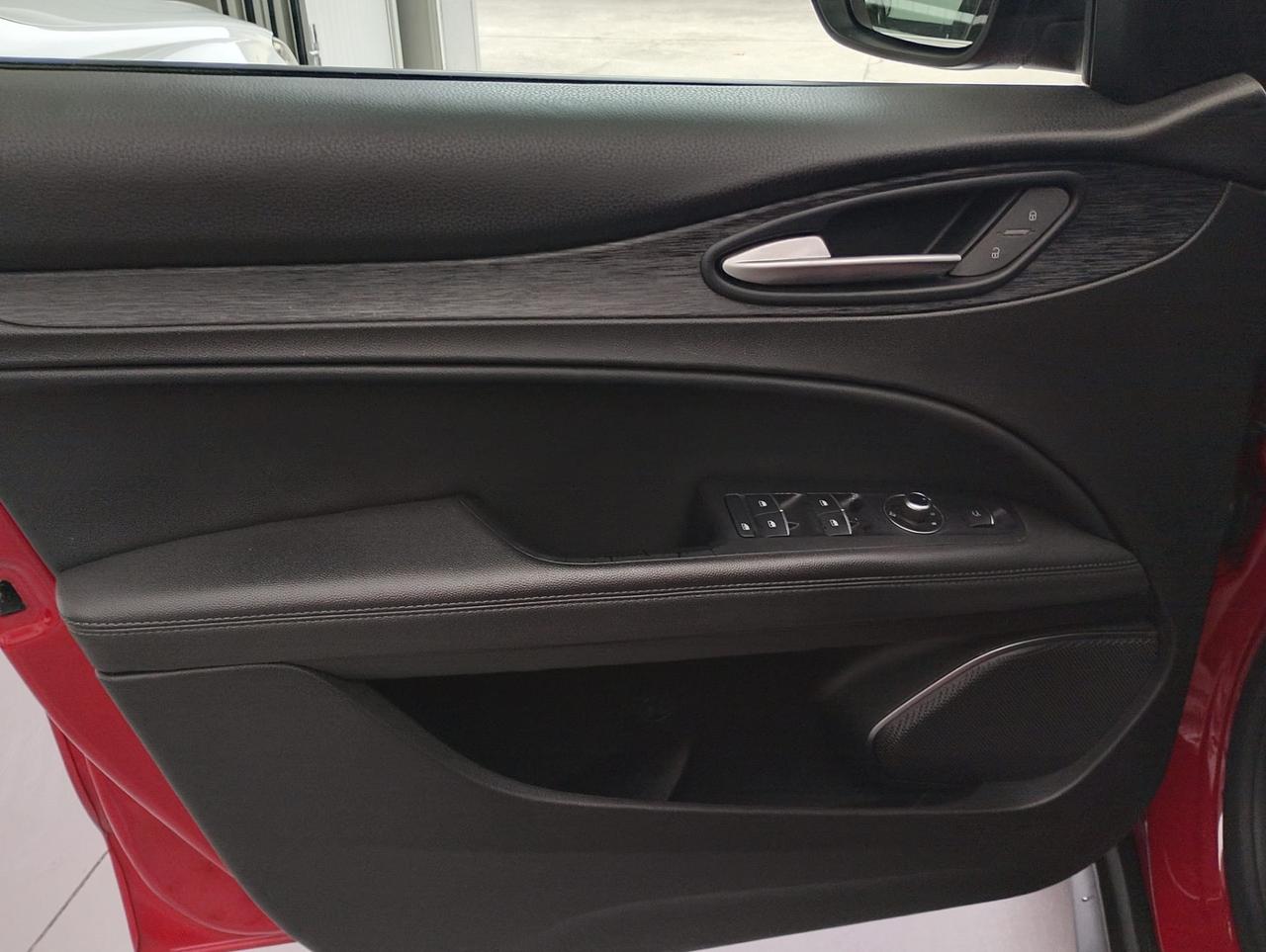 Alfa Romeo Stelvio 2.2 Turbodiesel 160 CV AT8 RWD Super