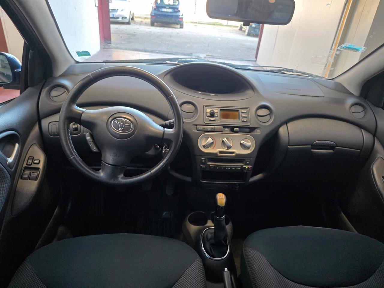 Toyota Yaris 1.0i 16V cat 5 porte Sol Blue neopat
