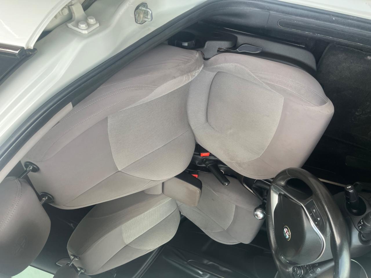 Alfa Romeo Giulietta 1.6 JTDm-2 105 CV Distinctive