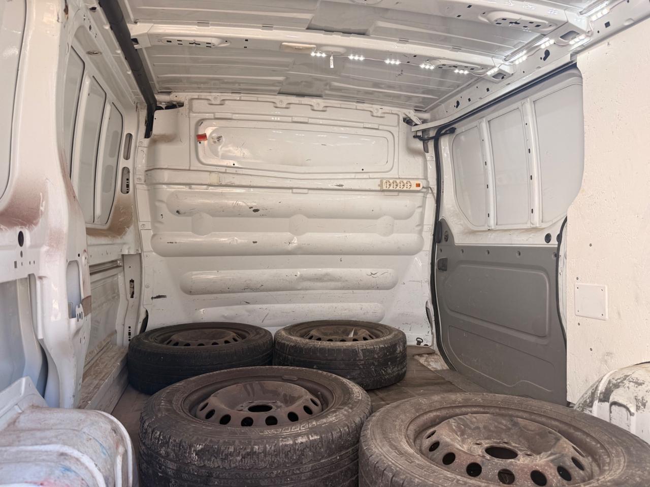 Renault Trafic 2.0dci 2012 euro5 ICE