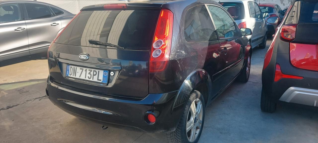Ford Fiesta 1.2 16V 3p. Ghia
