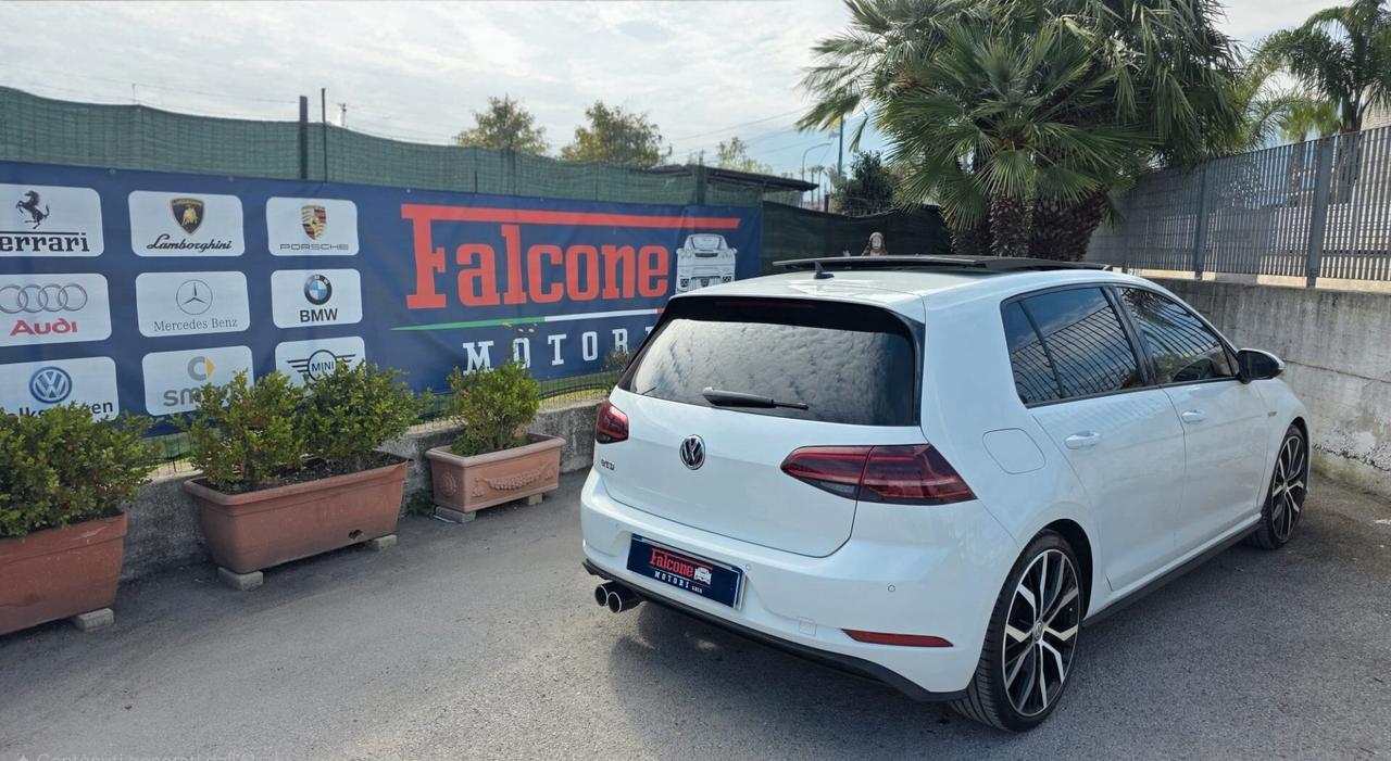 Volkswagen Golf GTD 2.0 TDI DSG Tetto Cockpit
