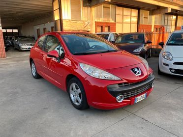 Peugeot 207 1.4 8V 75CV 3p. X Line