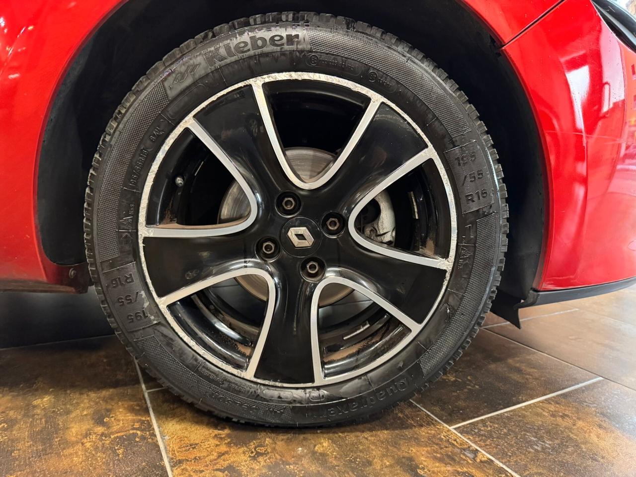 Renault Clio 1.2 75 CV 5 porte Duel