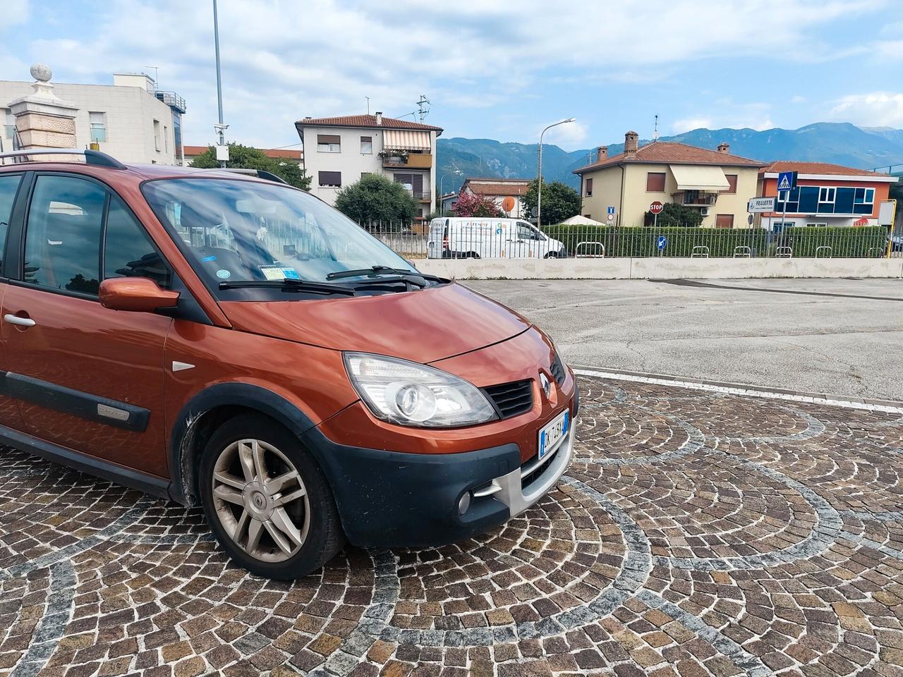Renault Scenic Scénic 1.9 dCi/130CV Serie Speciale Exception