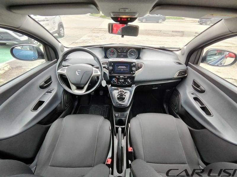 Lancia Ypsilon 1.0 FireFly 5 porte S&S Hybrid Alberta Ferretti