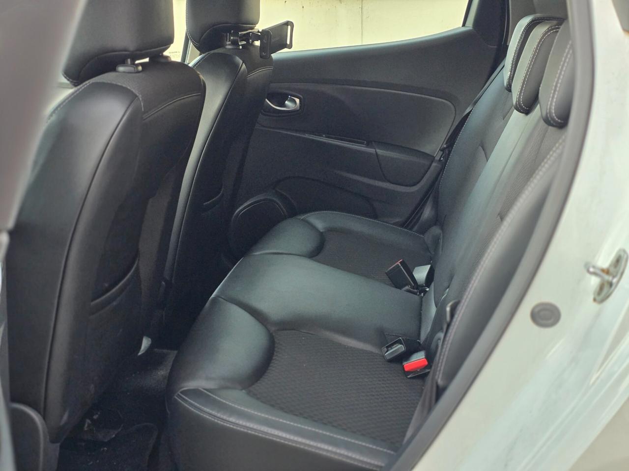 Renault Clio dCi 8V 90 CV 5 porte Moschino Intens