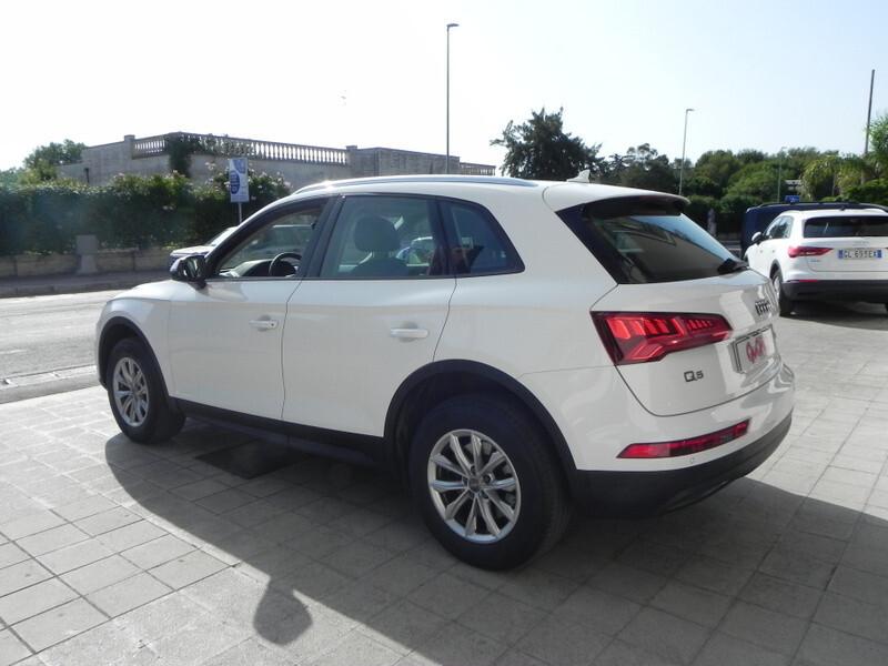 Audi Q5 2.0 TDI quattro S tronic Business