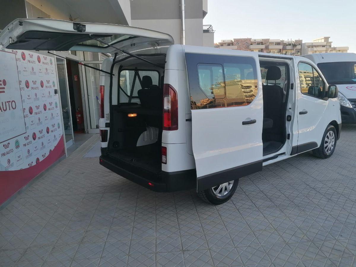 RENAULT Trafic Passenger 9 posti 2.0 dci 145cv EnergyZen