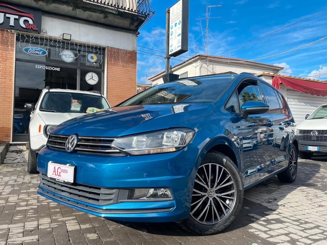 Volkswagen Touran 1.6 TDI Highline 7 POSTI