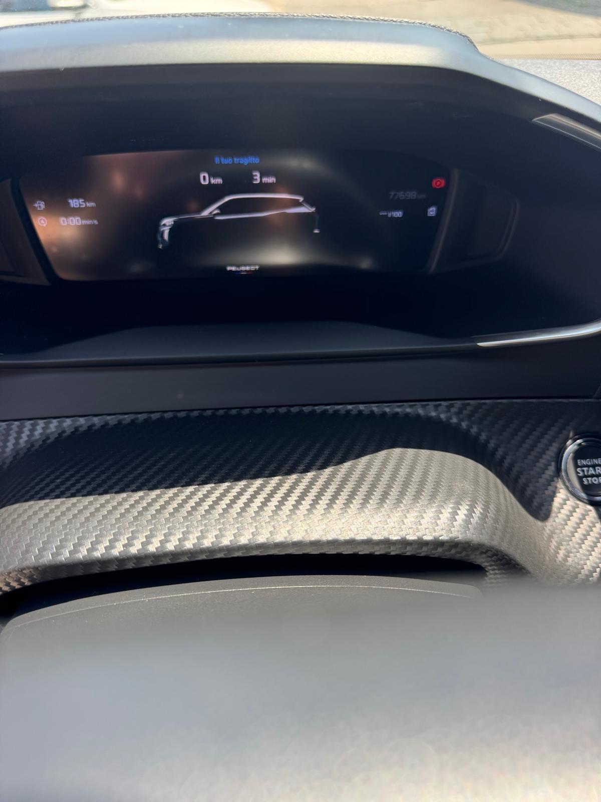Peugeot 2008 BlueHDi 130 S&S EAT8 Allure