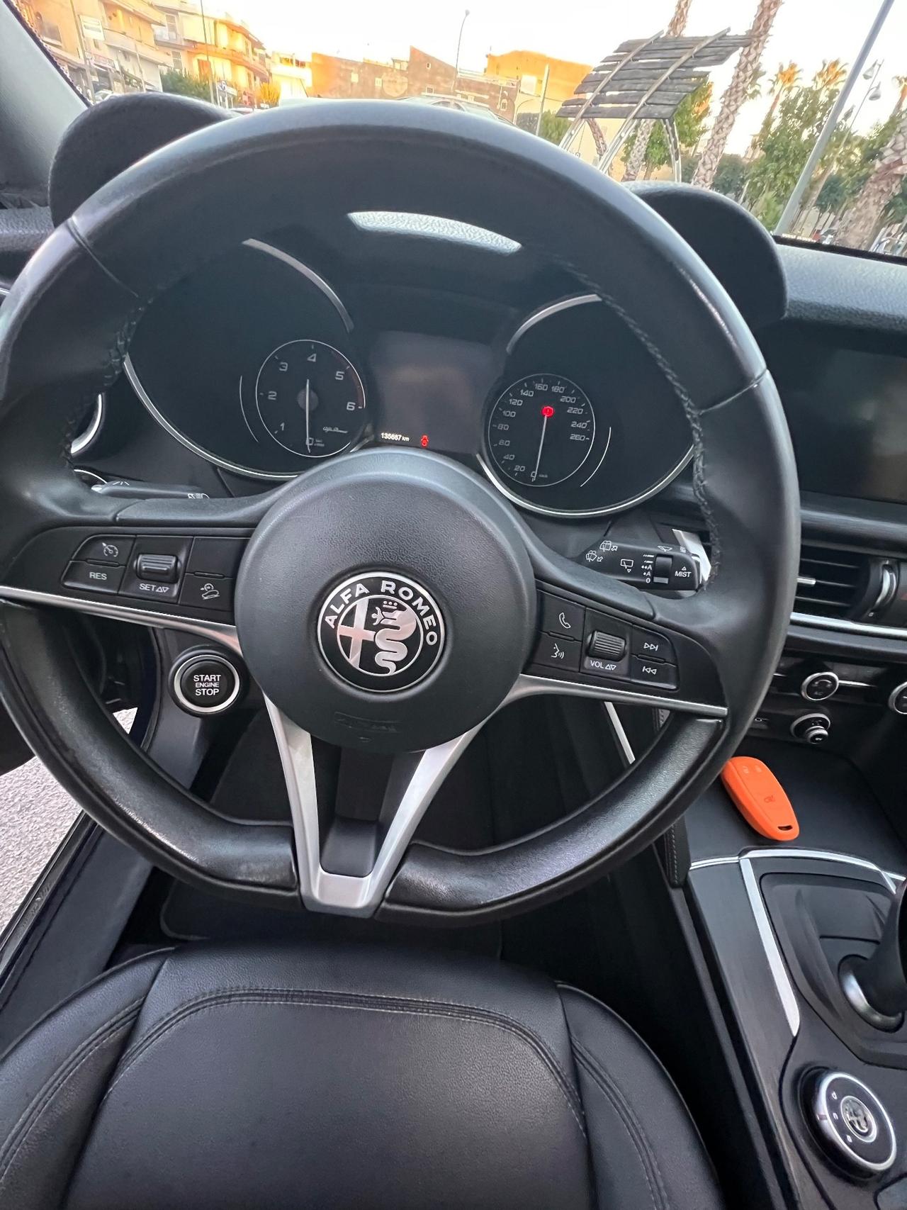Alfa Romeo Stelvio 2.2 Turbodiesel 180 CV AT8 RWD Super