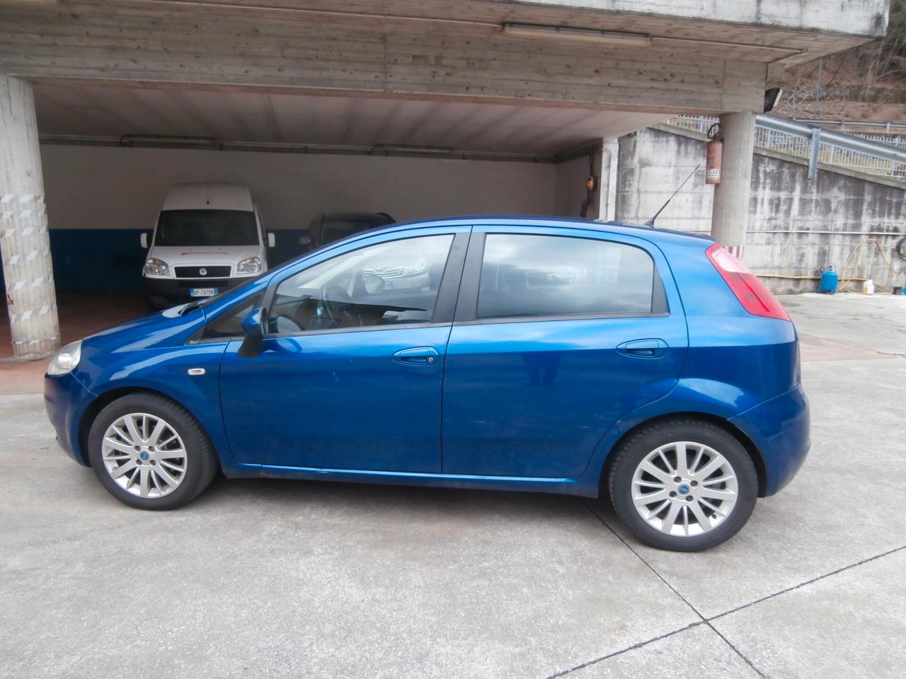 Fiat Grande Punto 1.3 MJT 90 CV 5 porte Neopatentati
