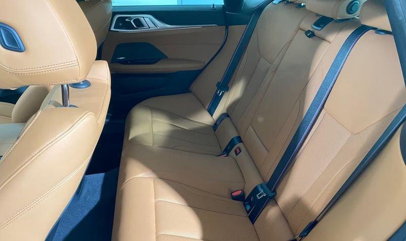 BMW Serie 4 420i M SPORT PRO 19" Camera LED Pelle Harman Kardon