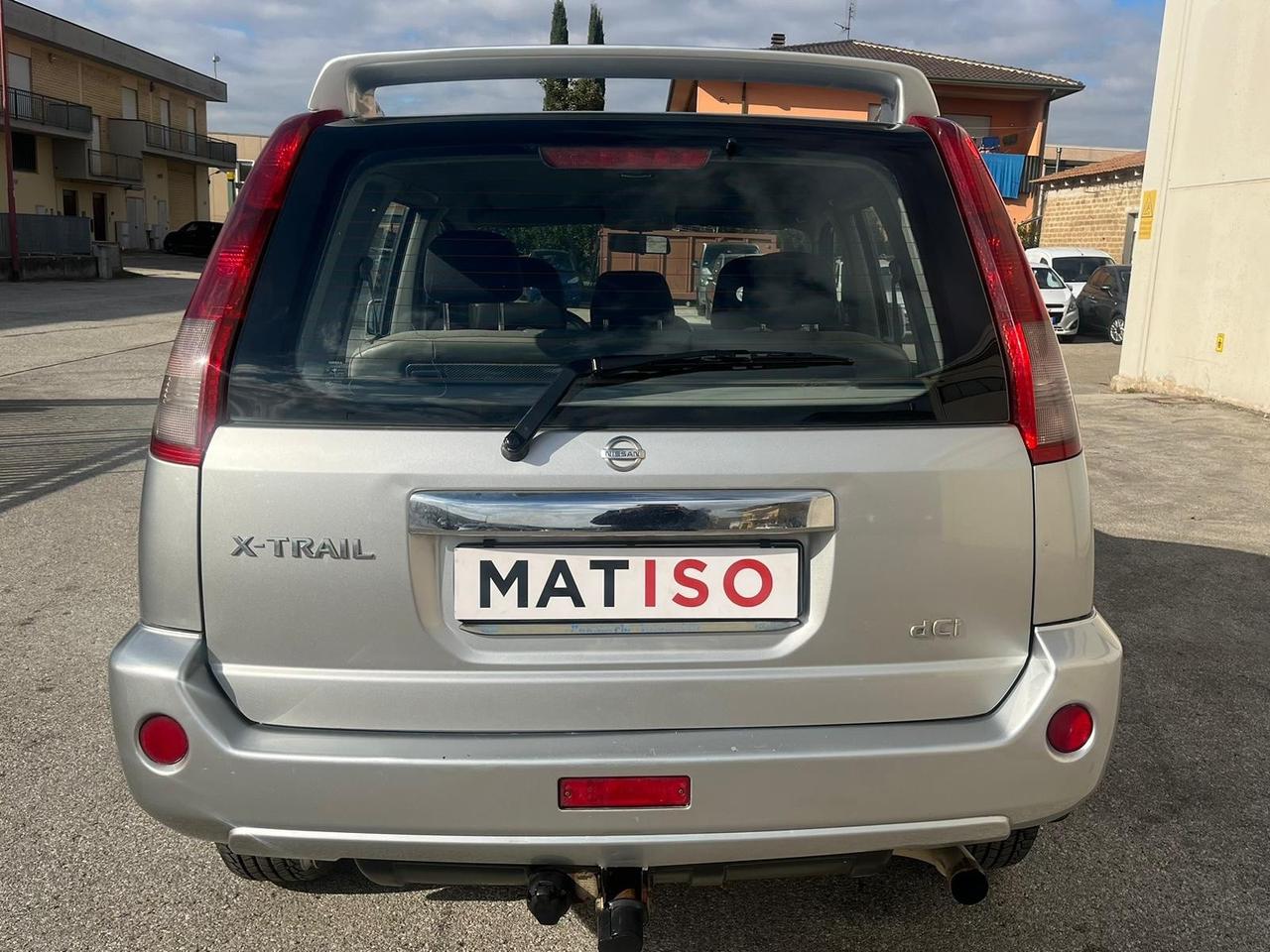 Nissan X-Trail 2.2 dCi Elegance