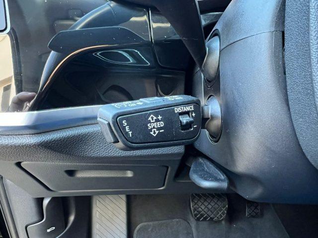 AUDI Q3 2.0 TDI 150 S tronic S line edition