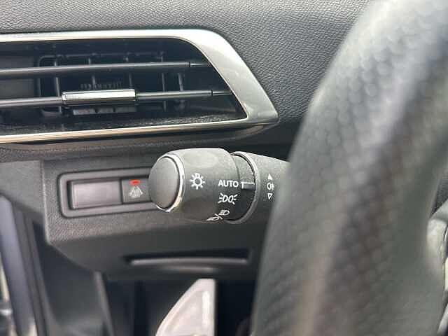 Peugeot 3008 Hybrid 136 e-DCS 6 GT