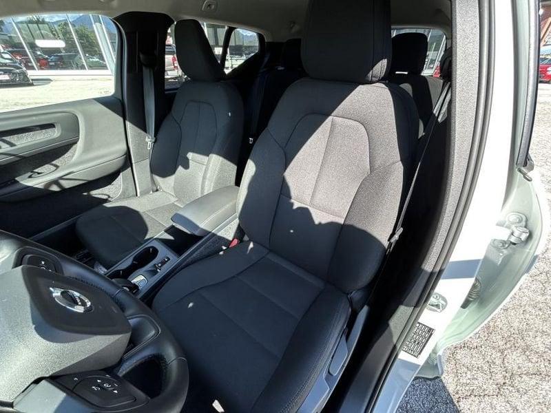 Volvo XC40 B3 automatico Essential 12.485 KM!! PARI NUOVO