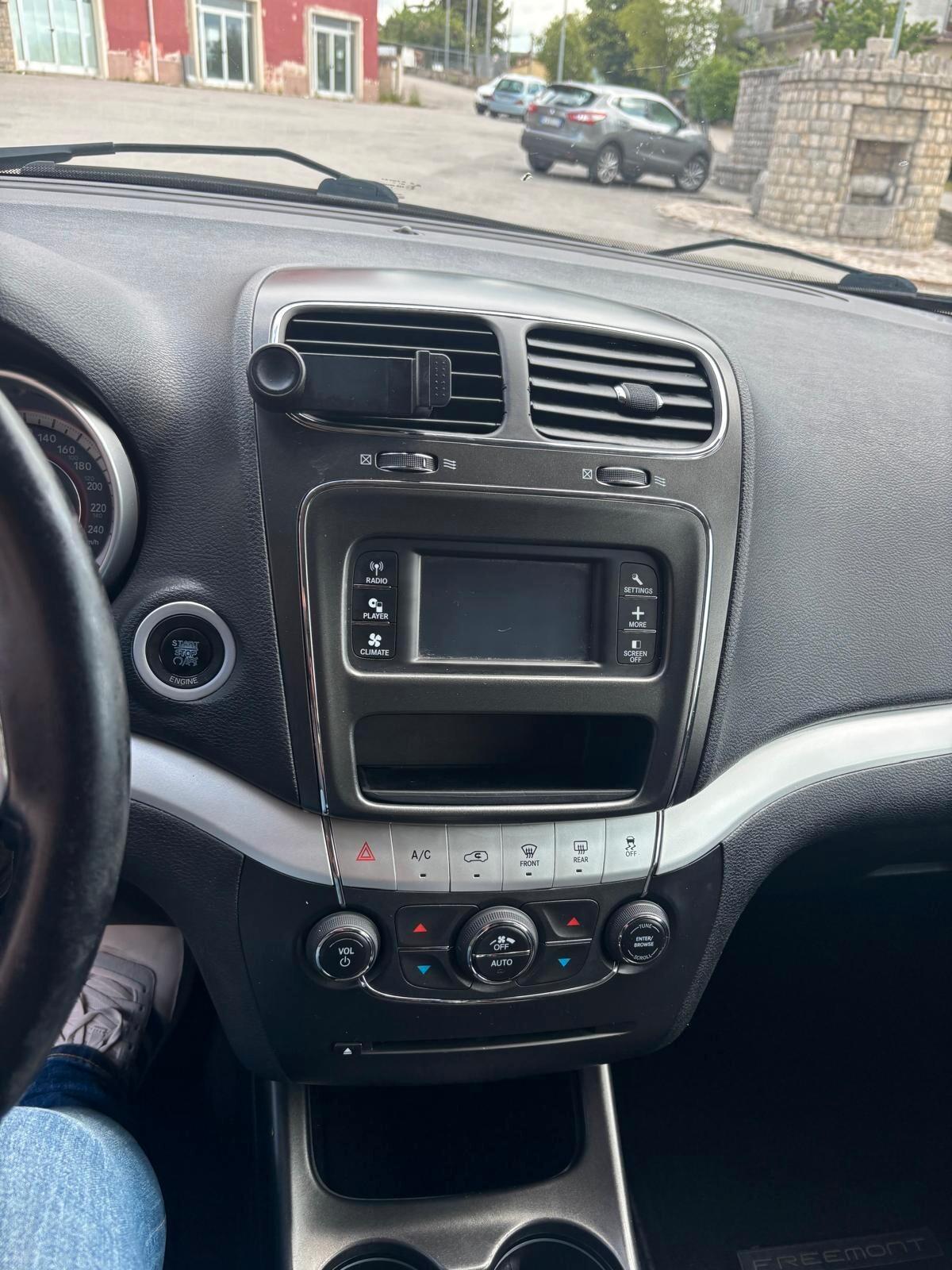 Fiat Freemont 2.0 Multijet 170 CV Urban 7 POSTI