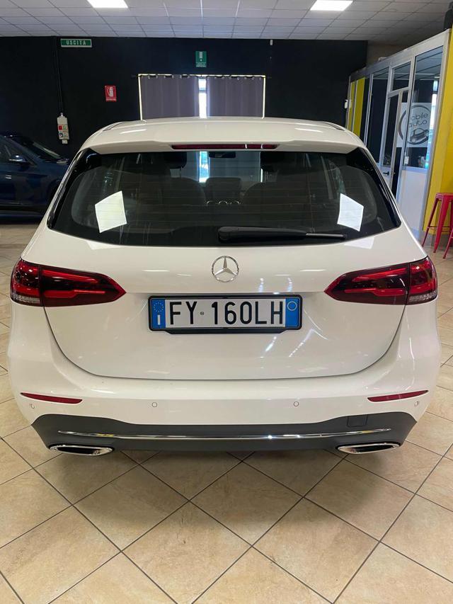 MERCEDES-BENZ B 180 d*LED/PELLE/TELEC/AUTOMATICA*