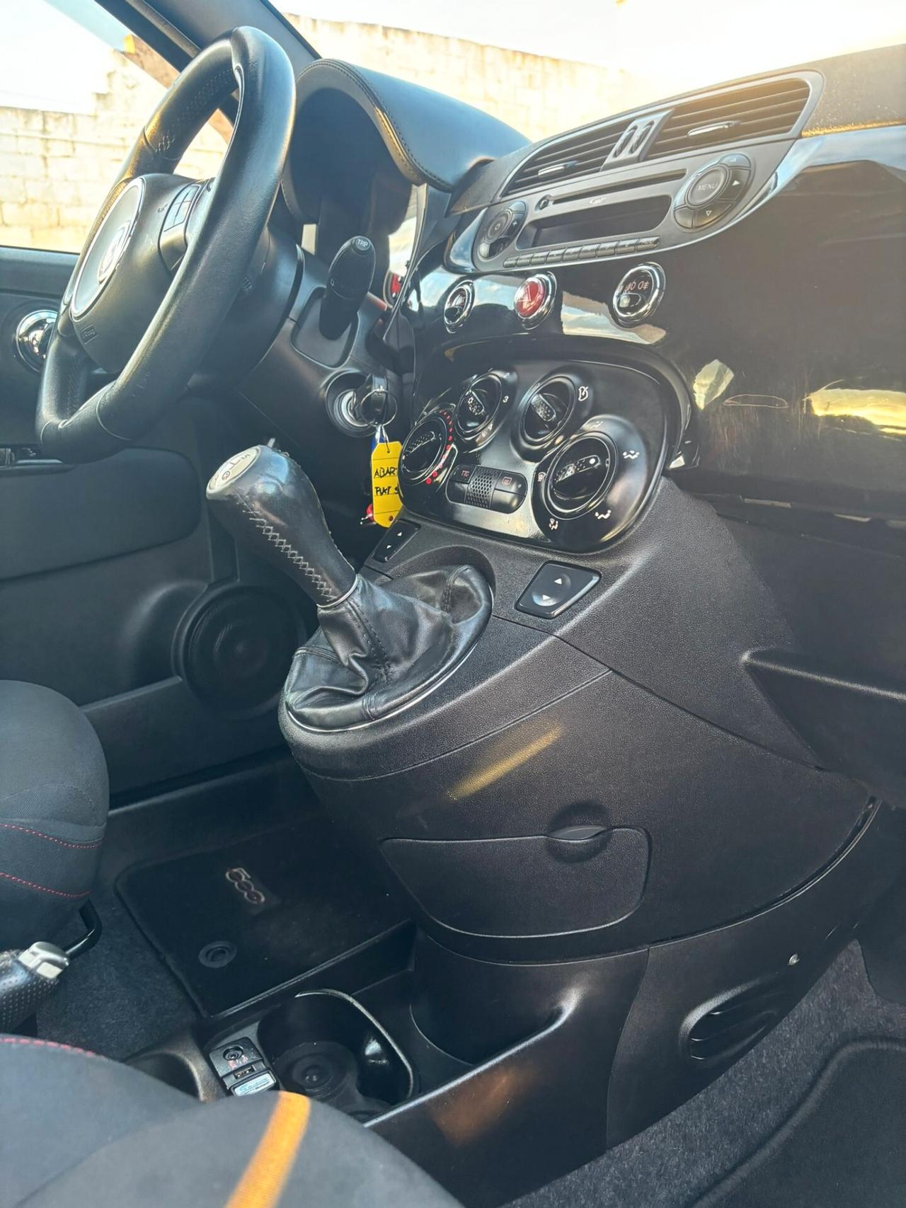 Abarth 500 1.4 Turbo T-Jet Custom